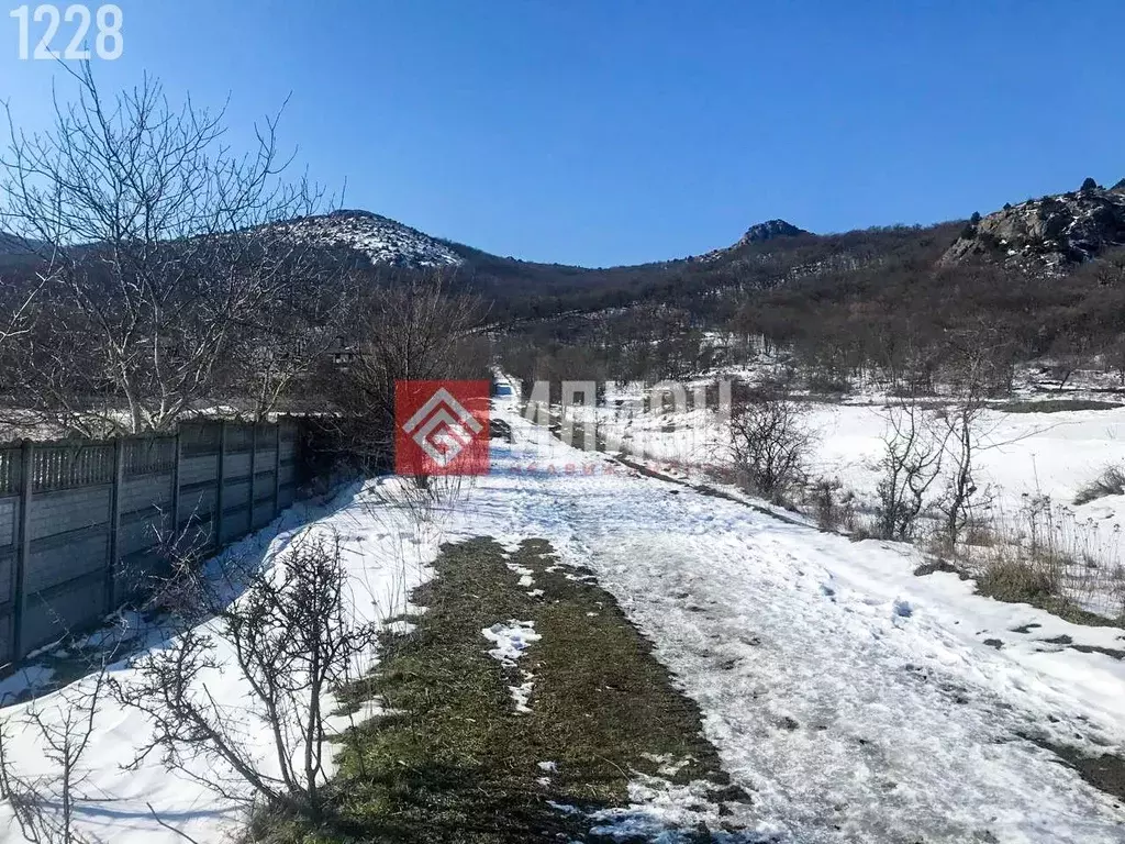 Участок в Крым, Феодосия муниципальный округ, с. Краснокаменка ул. ... - Фото 0