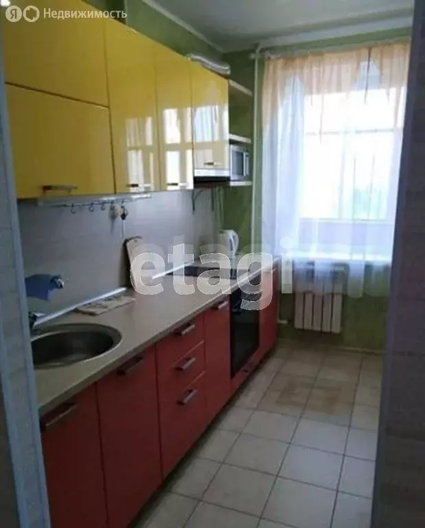 1-комнатная квартира: Тобольск, 7-й микрорайон, 22 (35 м) - Фото 0