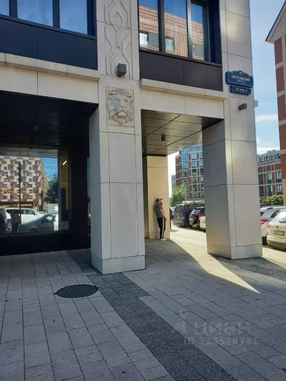 Гараж в Санкт-Петербург Петровский просп., 22к2 (17 м) - Фото 1