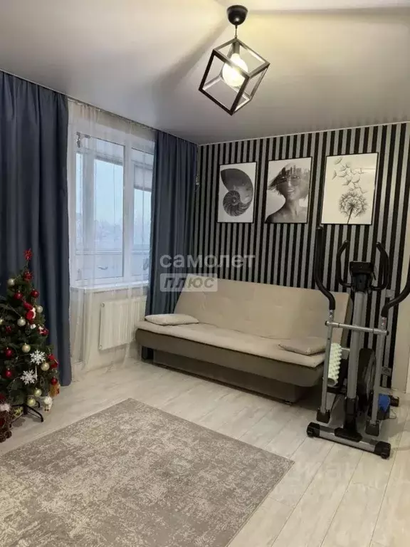 3-к кв. Волгоградская область, Волгоград ул. Поддубного, 1 (55.0 м) - Фото 1