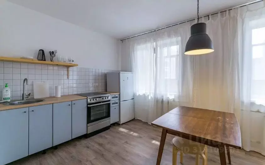 Студия Свердловская область, Екатеринбург ул. Викулова, 63к3 (33.0 м) - Фото 0
