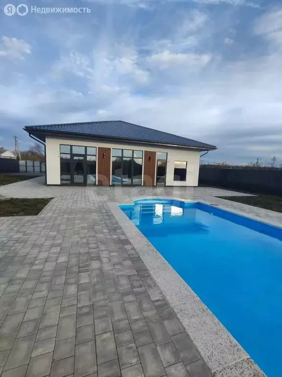 Дом в Воронежская область, Семилукское сельское поселение, село ... - Фото 1