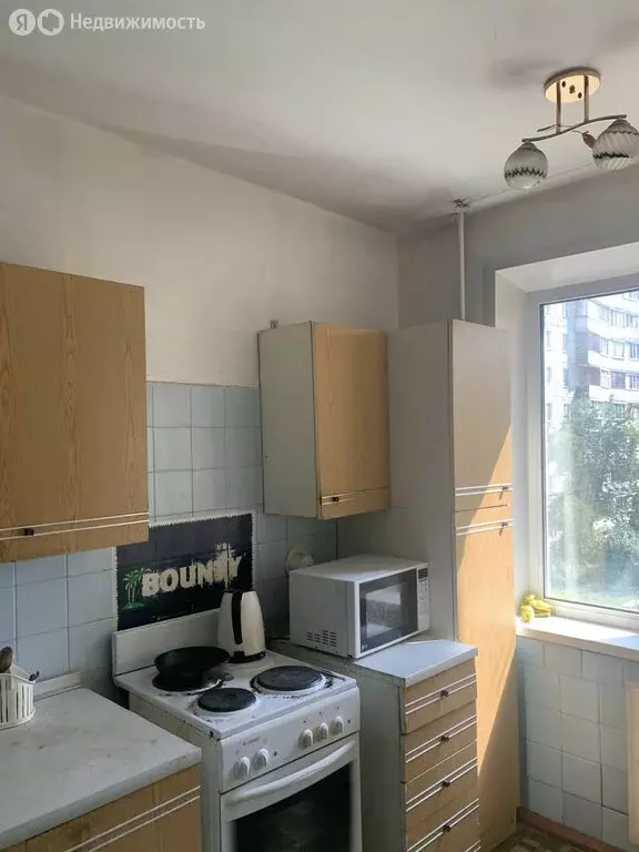 2-комнатная квартира: Барнаул, улица Веры Кащеевой, 15 (52.4 м) - Фото 0