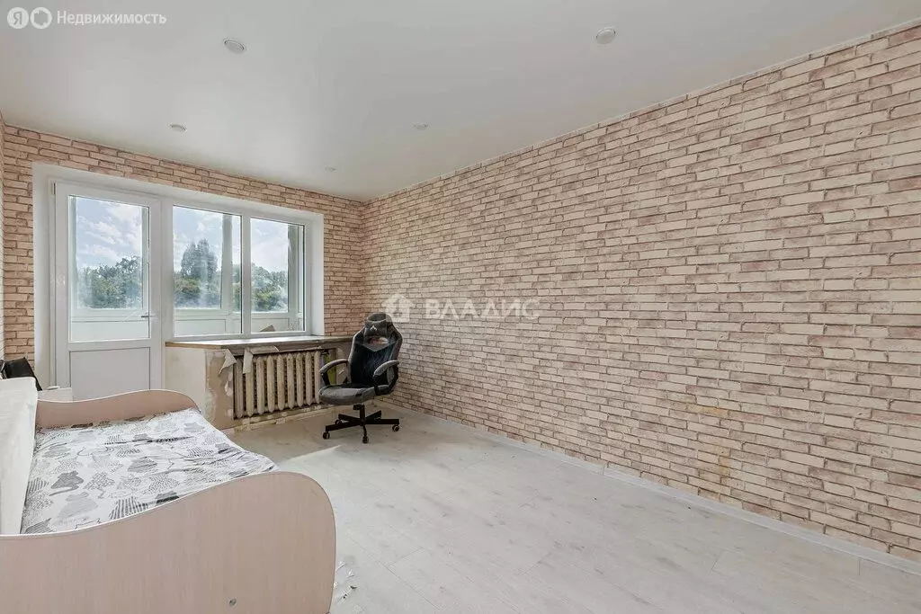 1-комнатная квартира: Калининград, улица Багратиона, 128 (33 м) - Фото 0