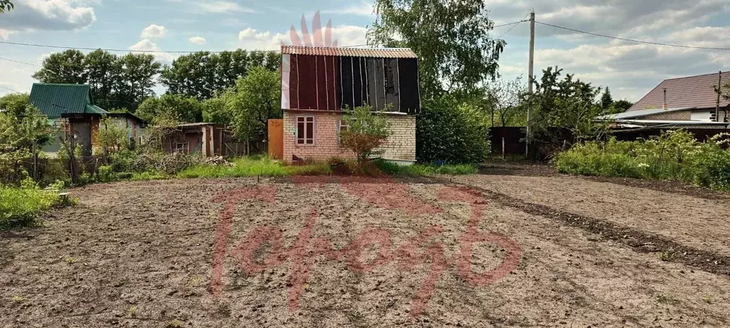 Дом в Орловская область, Орловский район, пос. Учебный  (30 м) - Фото 0