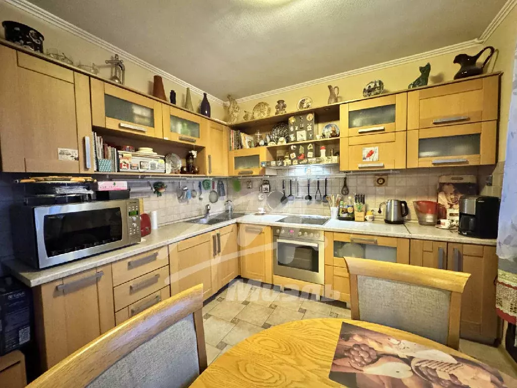 Продается 3-комнатная квартира - Фото 2