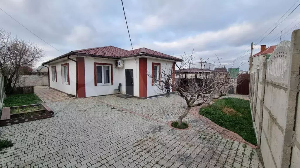 Дом 100 м на участке 4 сот. - Фото 1