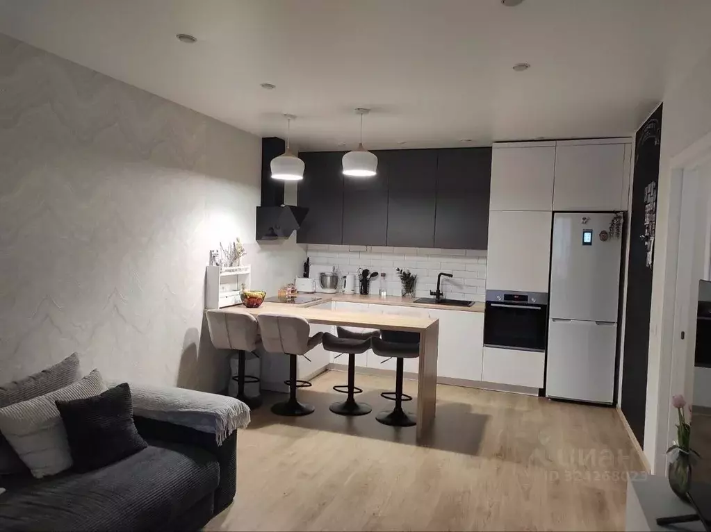 1-к кв. Свердловская область, Екатеринбург ул. Счастливая, 3 (47.0 м) - Фото 2