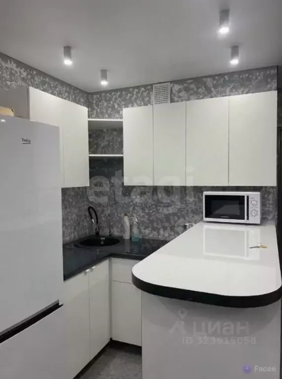 Студия Тюменская область, Тюмень ул. Новоселов, 109 (30.0 м) - Фото 1