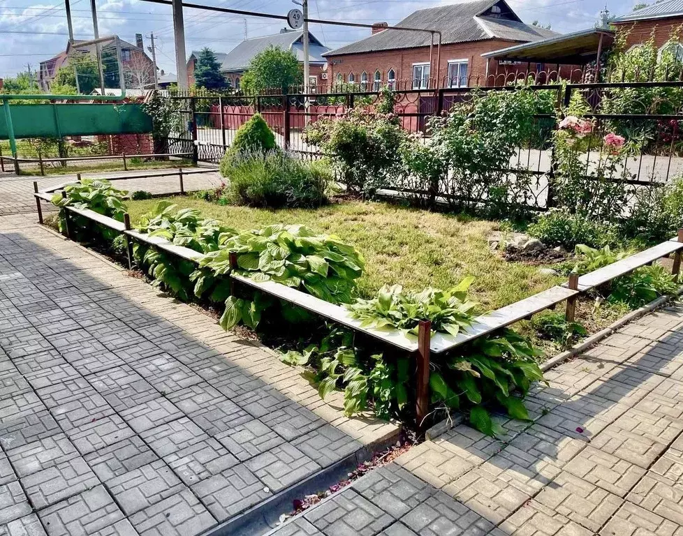 Дом в Краснодарский край, Краснодар ул. Имени Г.М. Плотниченко (263 м) - Фото 2