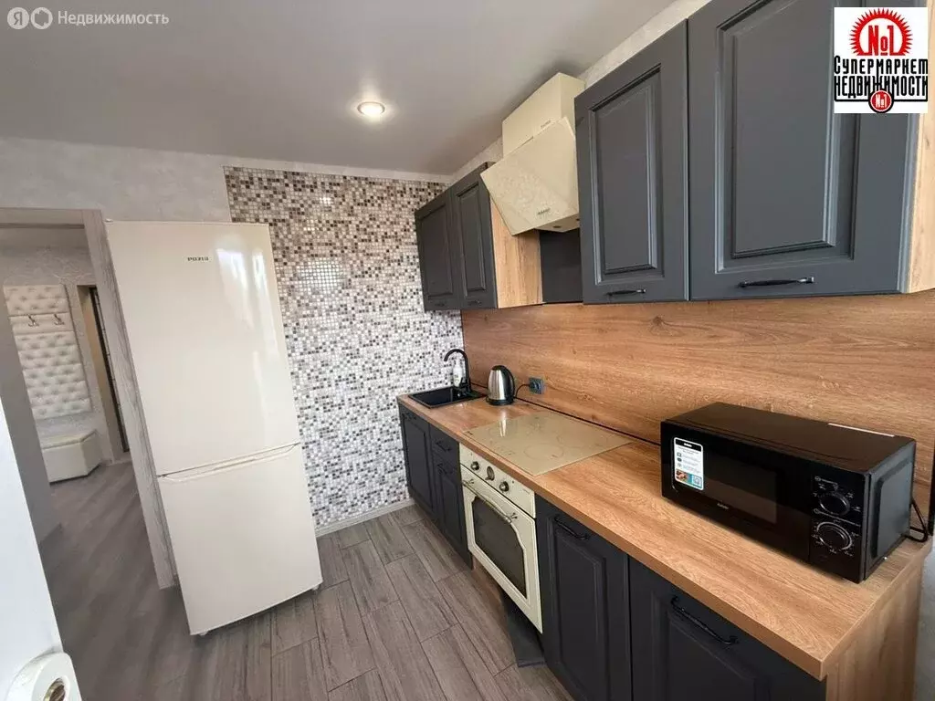 2-комнатная квартира: посёлок городского типа Стройкерамика, улица ... - Фото 0