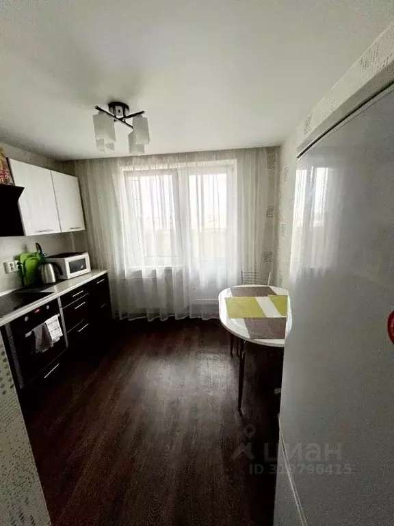 2-к кв. Кировская область, Киров ул. Ивана Попова, 56к1 (59.0 м) - Фото 1