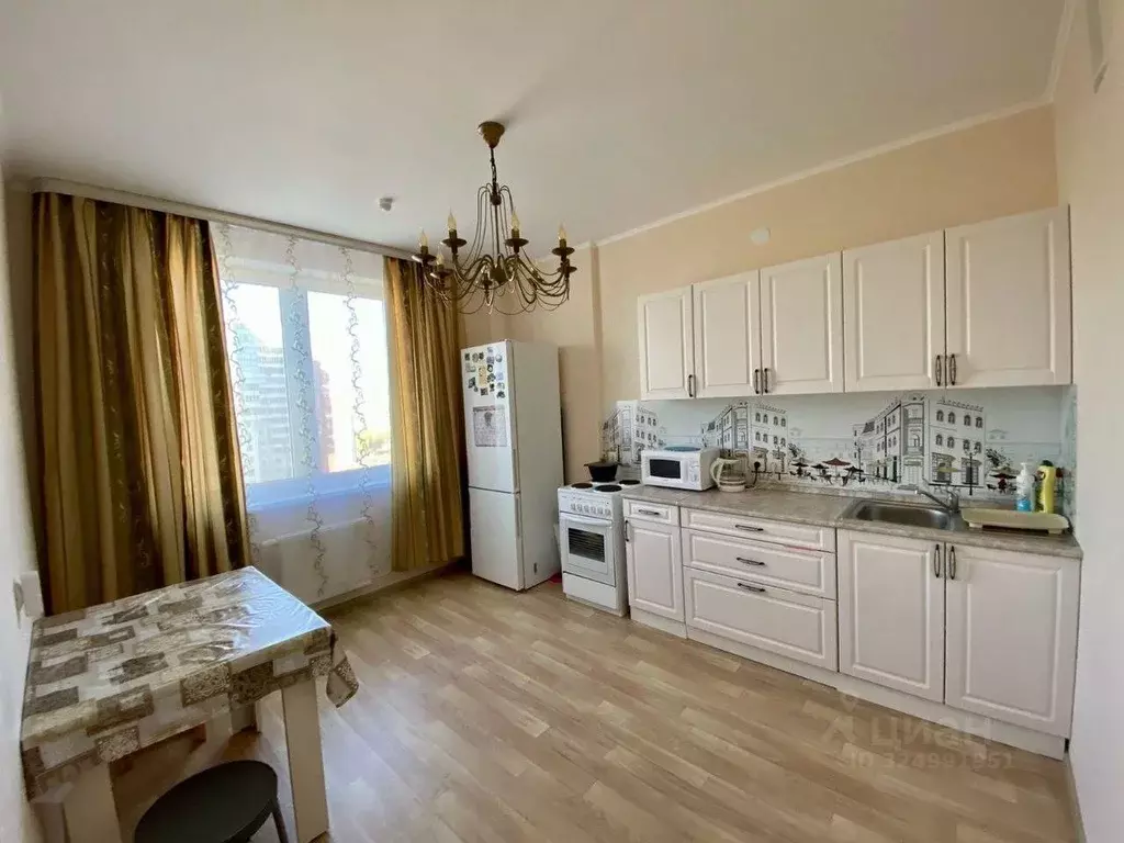 3-к кв. Пермский край, Пермь бул. Гагарина, 74В (77.3 м) - Фото 1