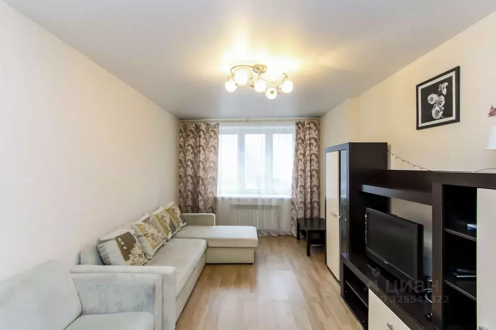 1-к кв. Тюменская область, Тюмень Заречный проезд, 43 (49.9 м) - Фото 1