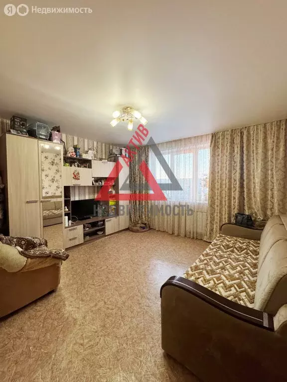 3-комнатная квартира: Каменск-Уральский, Каменская улица, 67 (57.9 м) - Фото 1