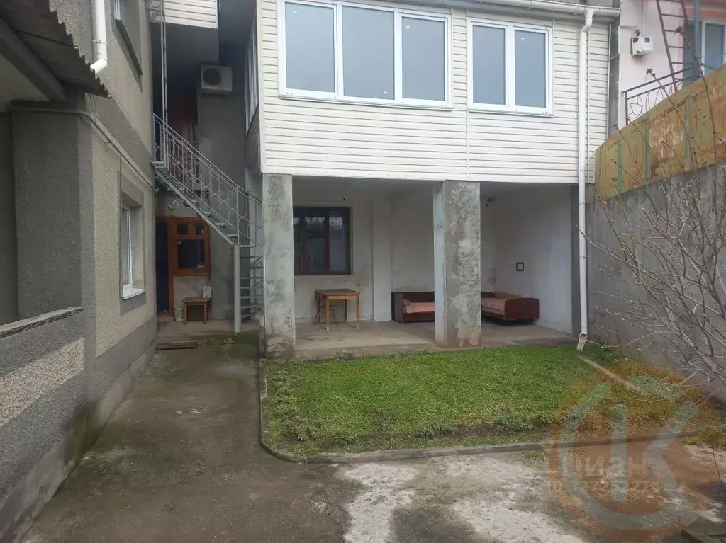 Дом в Крым, Евпатория ул. Вольная, 40А (200 м) - Фото 1