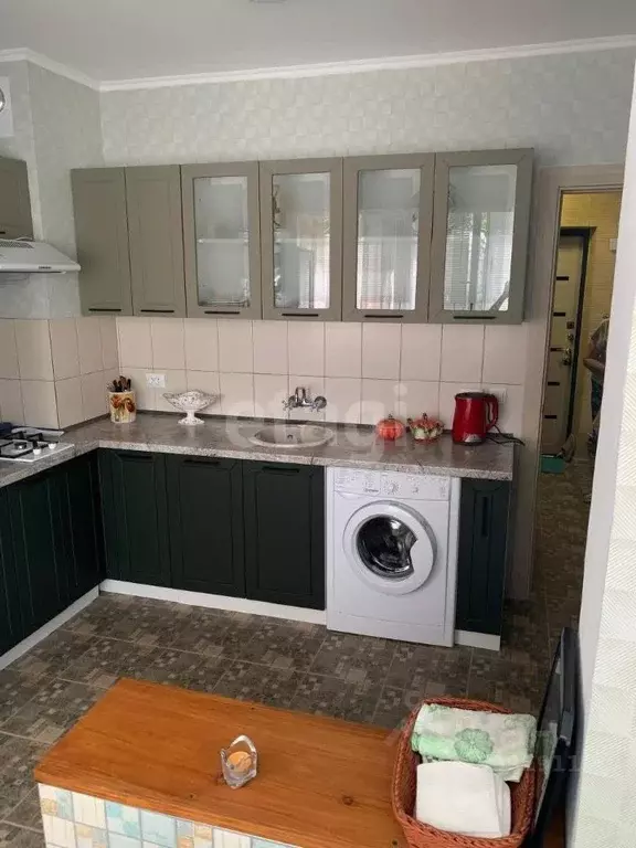 1-к кв. Крым, Черноморское пгт ул. Димитрова, 21 (33.3 м) - Фото 1