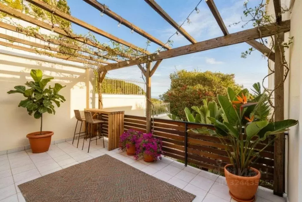 Таунхаус в Крым, Ялта муниципальный округ, Отрадное пгт ул. Отрадная, ... - Фото 1