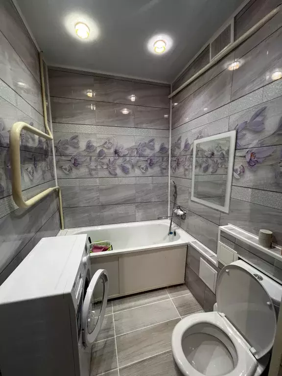 Продаётся 2-к квартира, 42 м - Фото 0