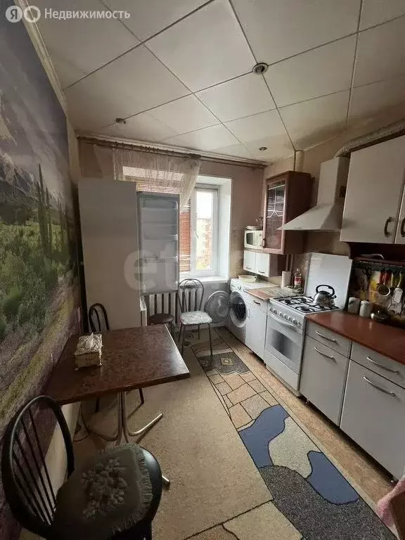 2-комнатная квартира: Новый Уренгой, Железнодорожная улица, 2 (56.5 м) - Фото 2