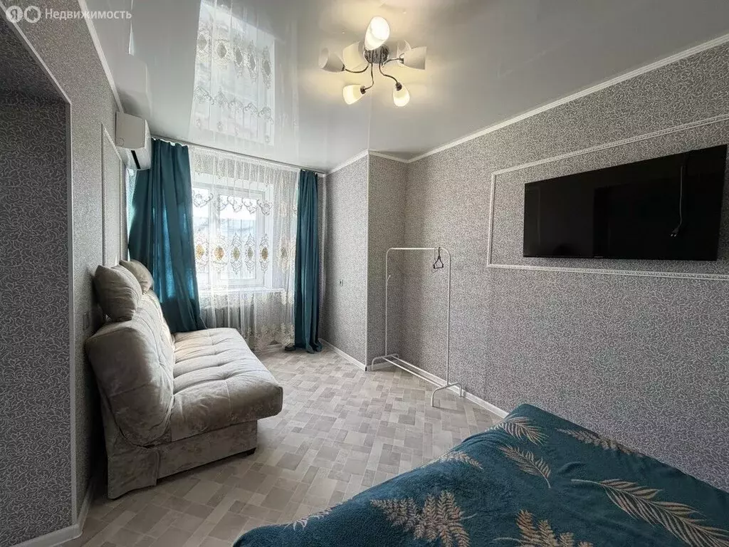 1-комнатная квартира: Астрахань, улица Александрова, 5А (27.4 м) - Фото 0