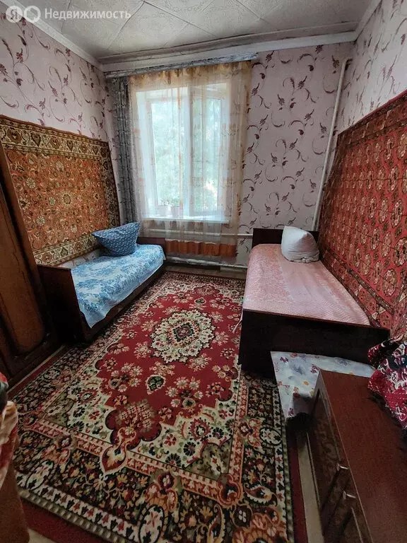 2-комнатная квартира: Новошахтинск, улица 40 лет Советской Армии, 2 ... - Фото 1