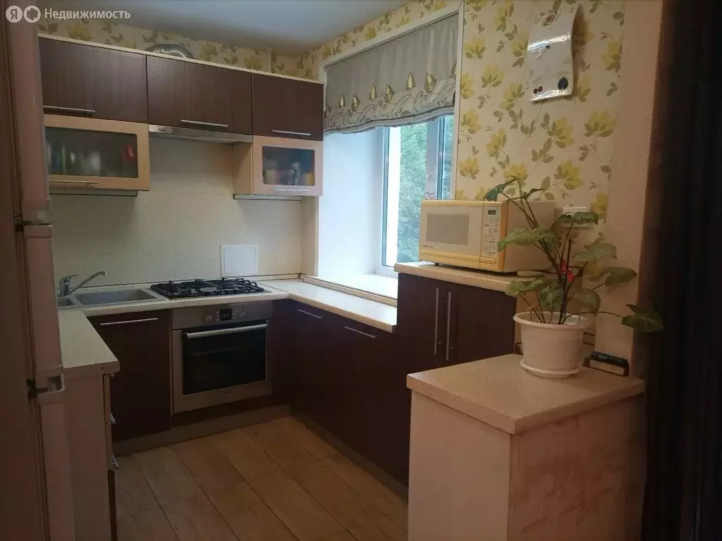 3-комнатная квартира: Соликамск, Набережная улица, 136 (61.3 м) - Фото 2