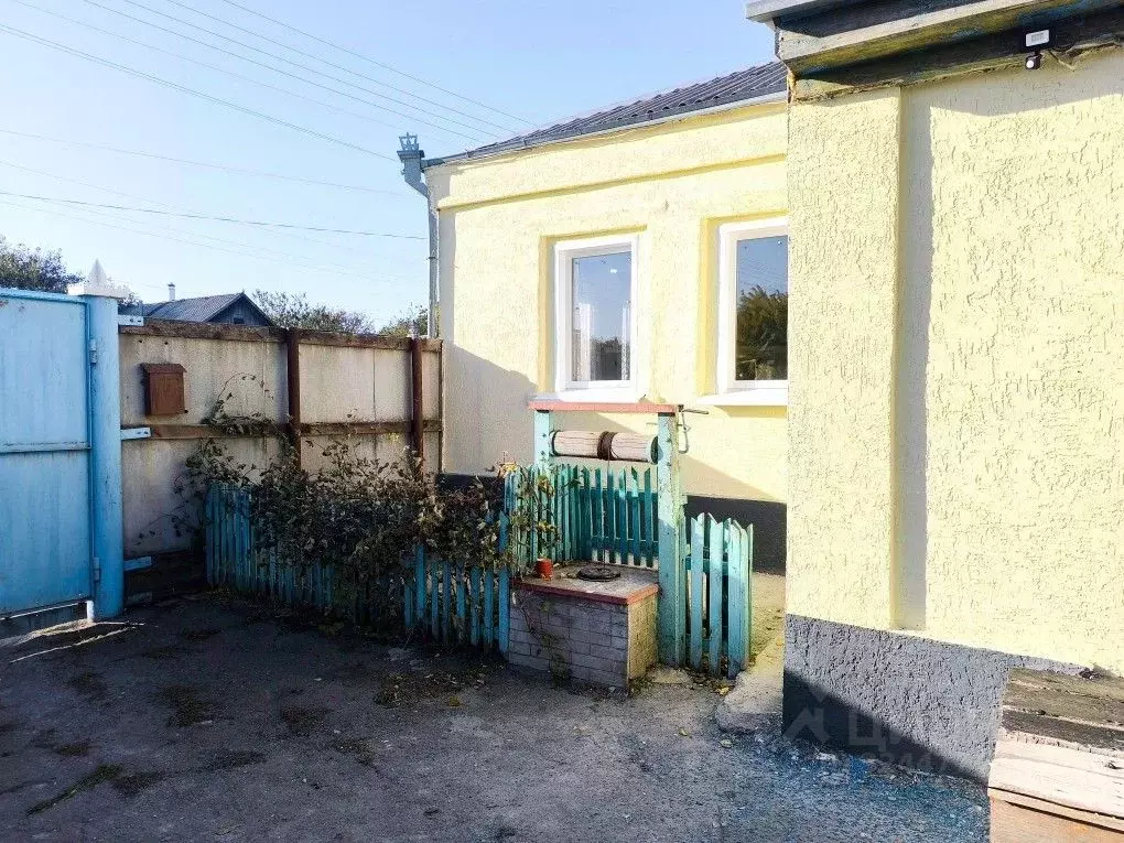 Дом в Белгородская область, Алексеевский муниципальный округ, с. ... - Фото 1