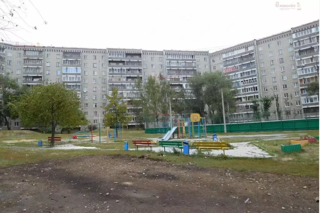 3-комнатная квартира: Екатеринбург, улица Черепанова, 12 (64 м) - Фото 1