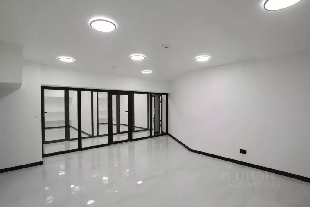 Помещение свободного назначения в Иркутская область, Иркутск ул. ... - Фото 1