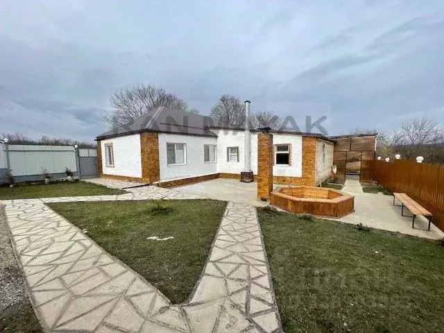 Дом в Адыгея, Майкопский район, Тимирязевское с/пос, пос. Цветочный ... - Фото 2