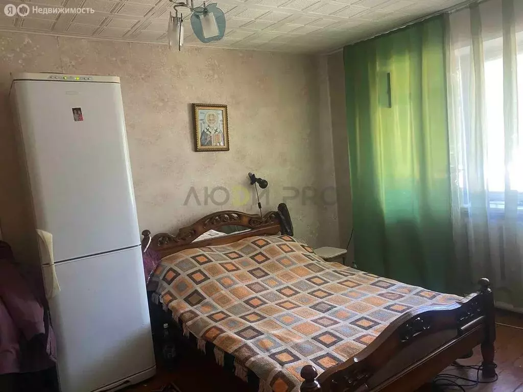 3-комнатная квартира: село Родино, улица Шевченко, 51 (52 м) - Фото 1