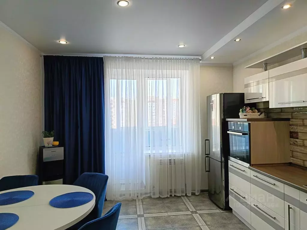 2-к кв. Оренбургская область, Оренбург ул. Высотная, 2/1 (87.7 м) - Фото 2