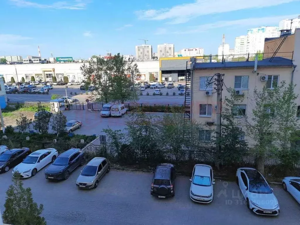 2-к кв. Астраханская область, Астрахань Белгородская ул., 9к1 (62.2 м) - Фото 1