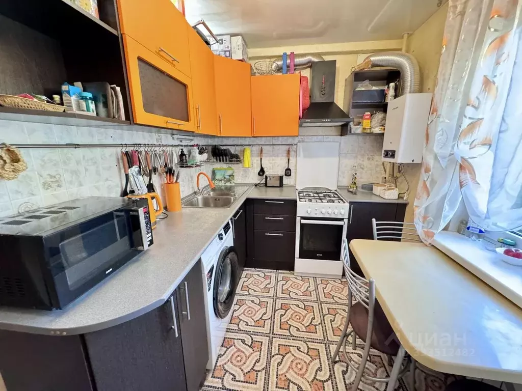 2-к кв. Татарстан, Казань ул. Братьев Касимовых, 16 (43.9 м) - Фото 1