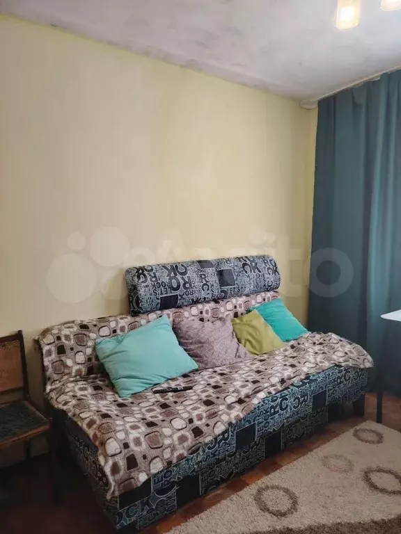 Комната 17,8 м в 1-к., 1/4 эт. - Фото 1