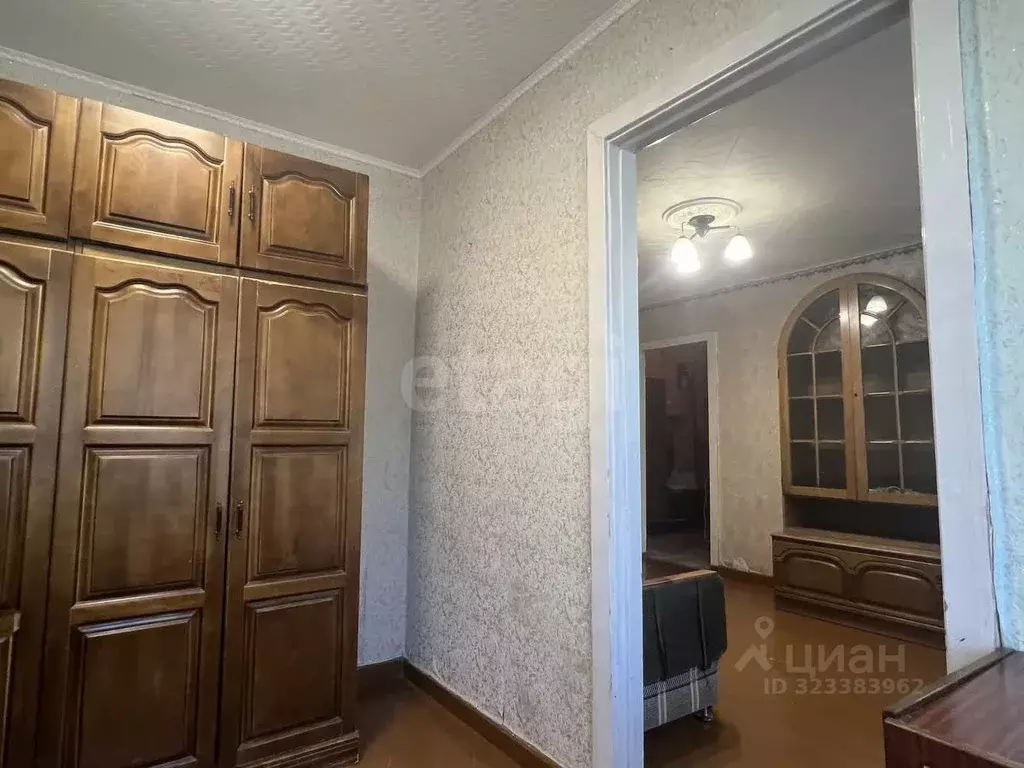 2-к кв. Саратовская область, Саратов Саперная ул., 8 (43.3 м) - Фото 2