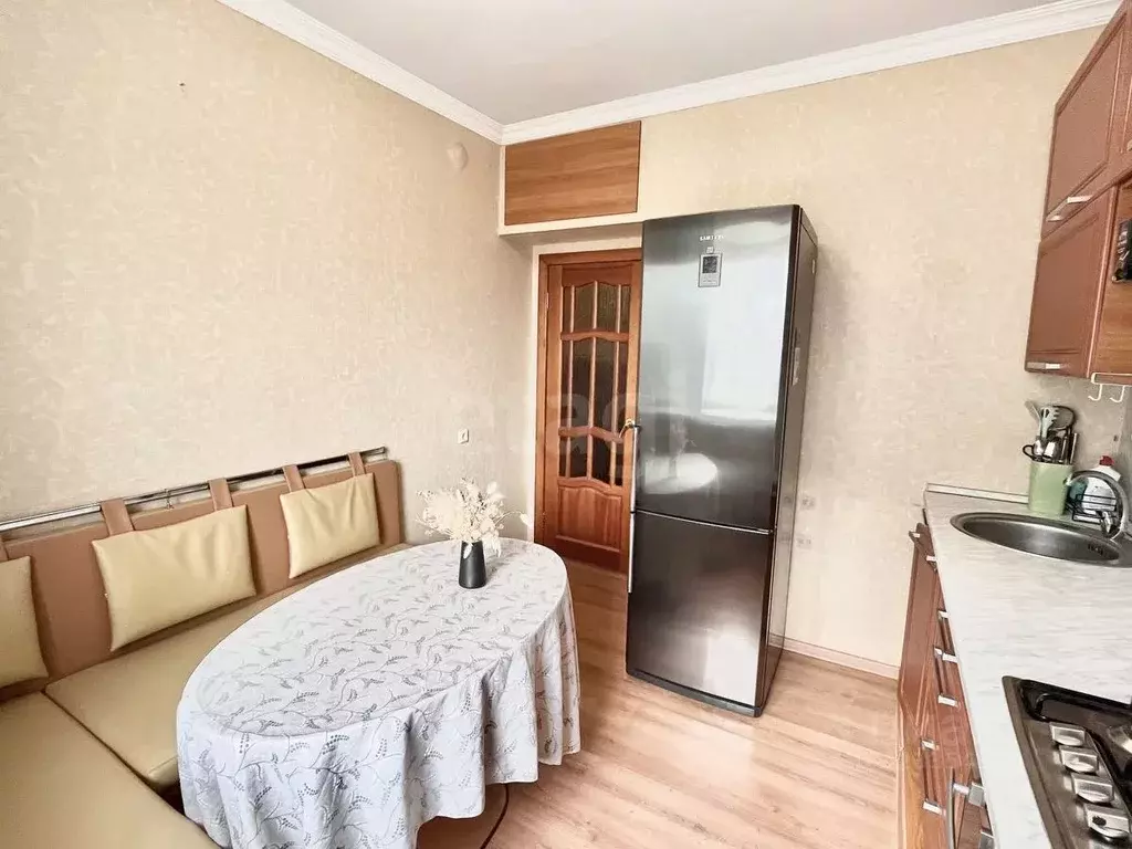 2-к кв. Татарстан, Казань ул. Толбухина, 5 (51.2 м) - Фото 1