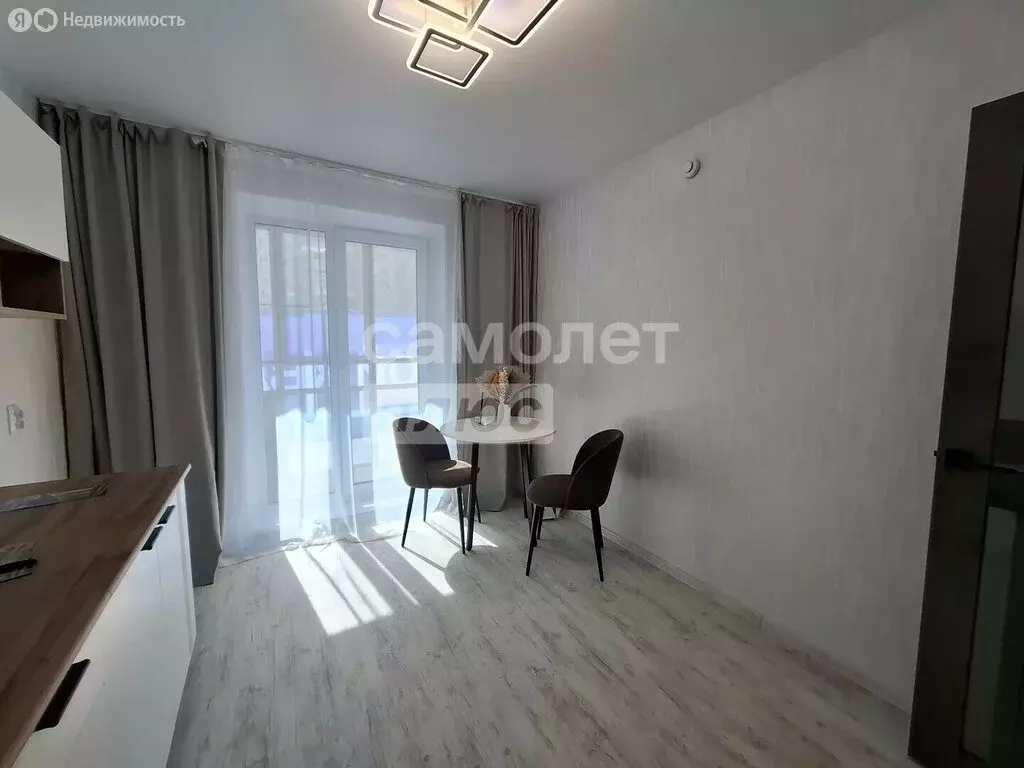 1-комнатная квартира: Снежинск, улица Маршала Чуйкова, 26 (36 м) - Фото 1