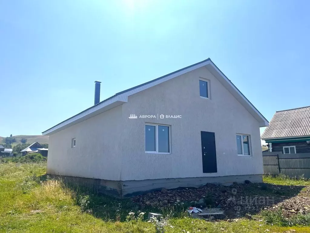 Дом в Башкортостан, Абзелиловский район, Ташбулатовский сельсовет, с. ... - Фото 1