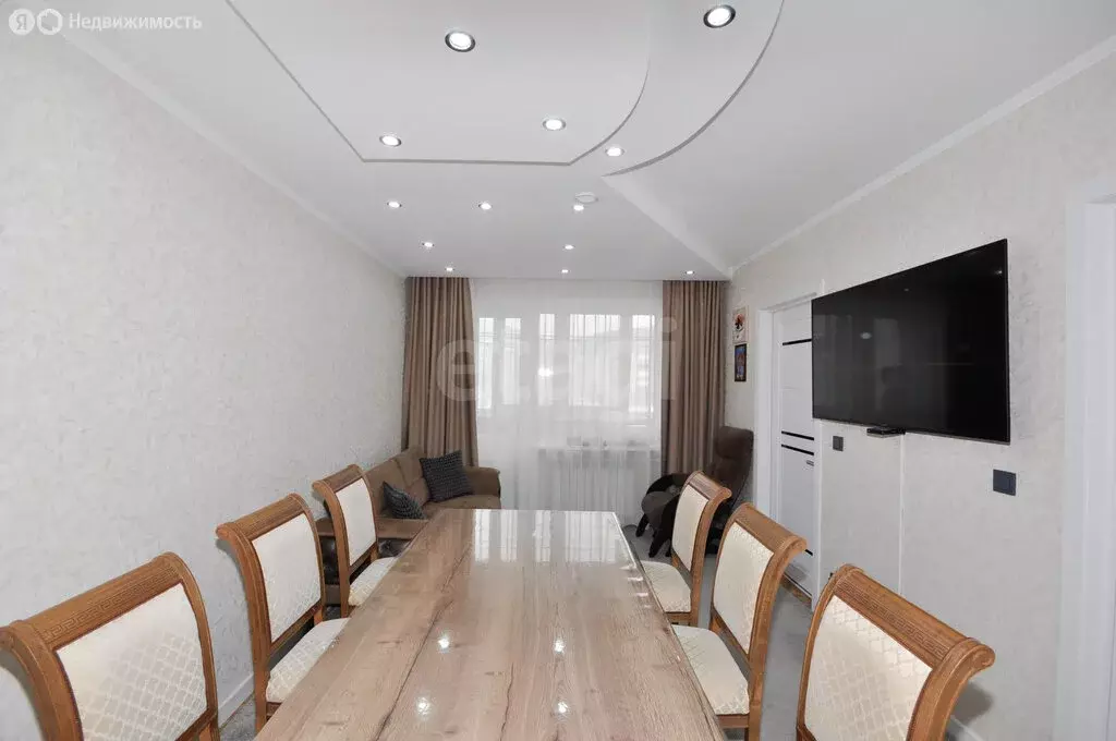 4-комнатная квартира: Южно-Сахалинск, проспект Мира, 241Б (60 м) - Фото 2