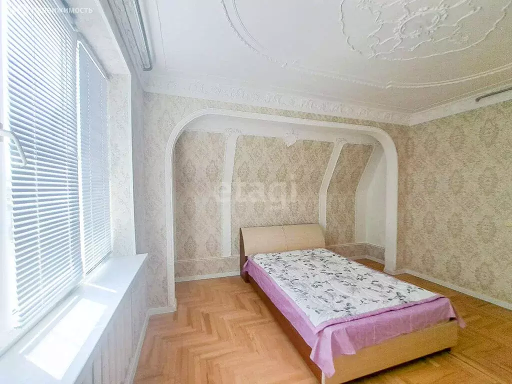 Дом в Нальчик, улица Вологирова (316.4 м) - Фото 1