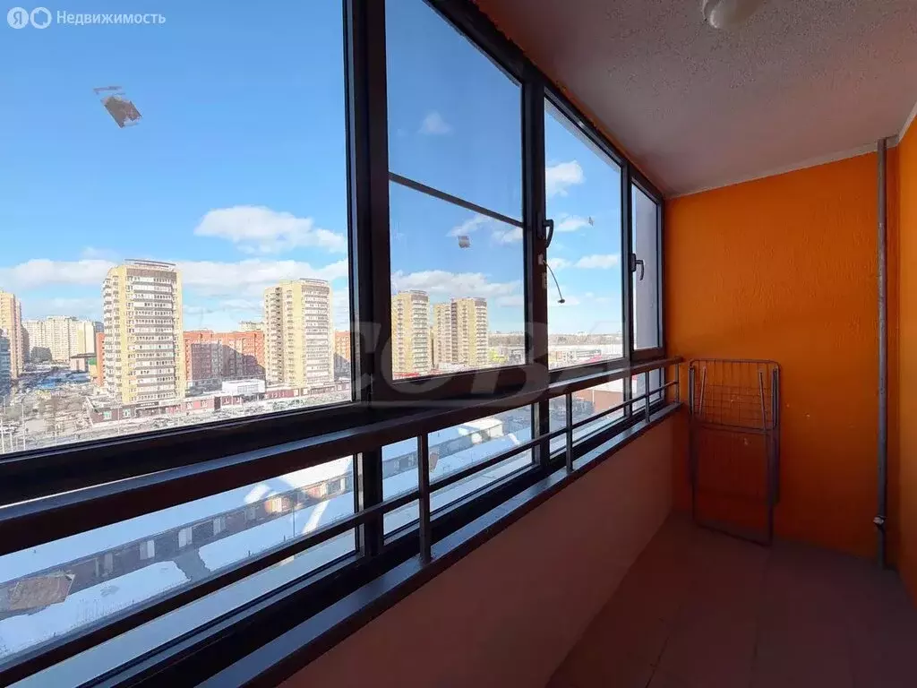 2-комнатная квартира: Тюмень, улица Ю.-Р.Г. Эрвье, 24к1 (58.8 м) - Фото 1