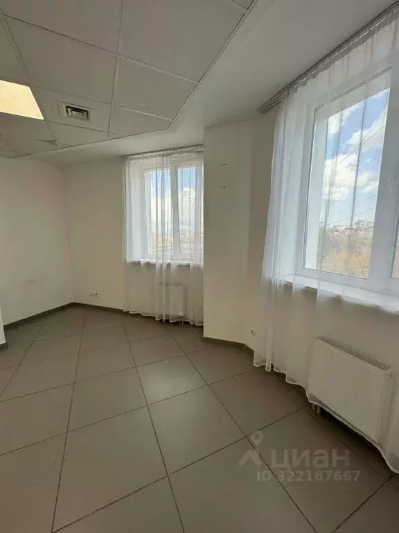 Офис в Пермский край, Пермь ш. Космонавтов, 55А (45 м) - Фото 1