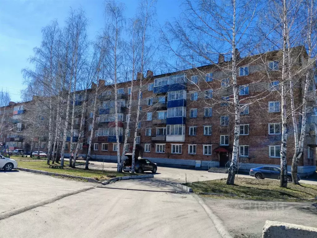 3-к кв. Кемеровская область, Прокопьевск Ближняя ул., 35А (51.1 м) - Фото 0