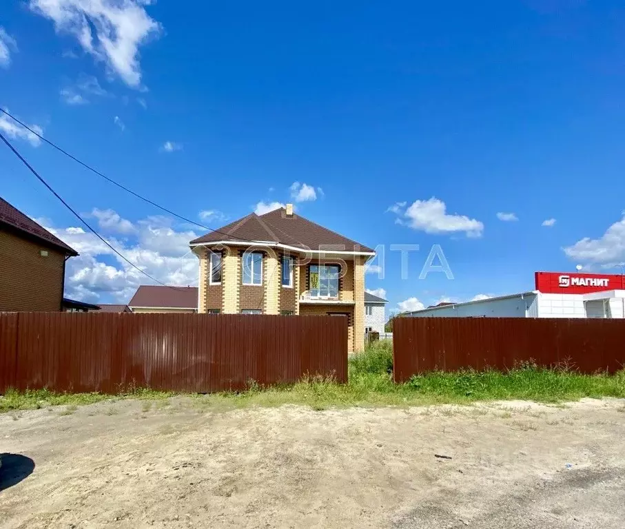 Дом в Тюменская область, Тюмень Казарово мкр, ул. Булата Сулейманова, ... - Фото 1