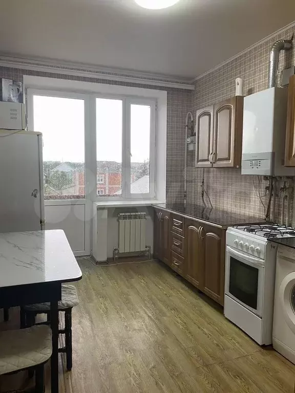 1-к. квартира, 35 м, 3/3 эт. - Фото 0