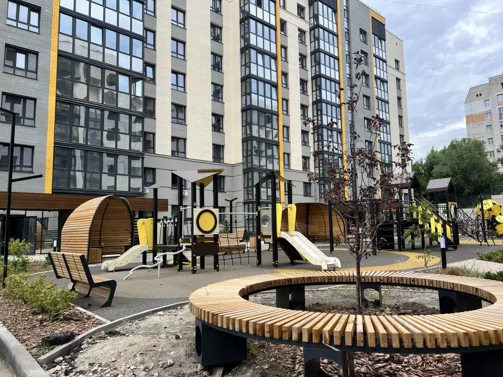 2-к кв. Брянская область, Брянск ул. Крапивницкого, 39/2 (64.5 м) - Фото 2