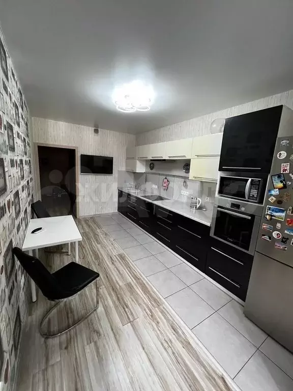 1-к. квартира, 50 м, 4/27 эт. - Фото 0