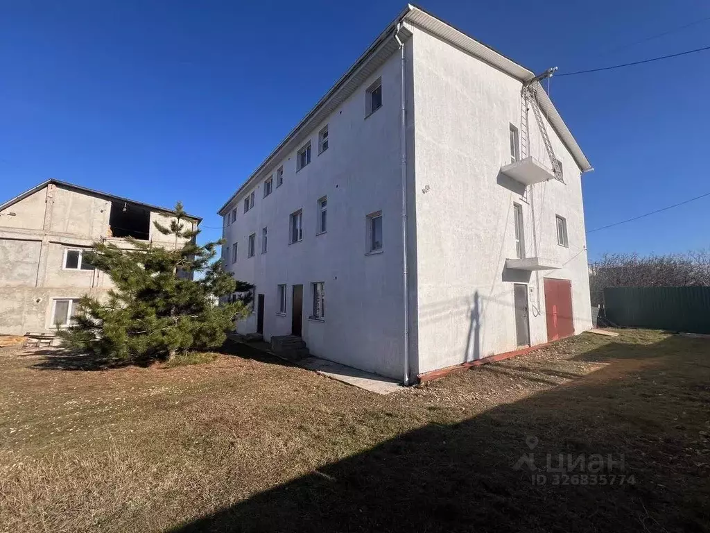 Дом в Севастополь ул. Ромашковая (698 м) - Фото 1